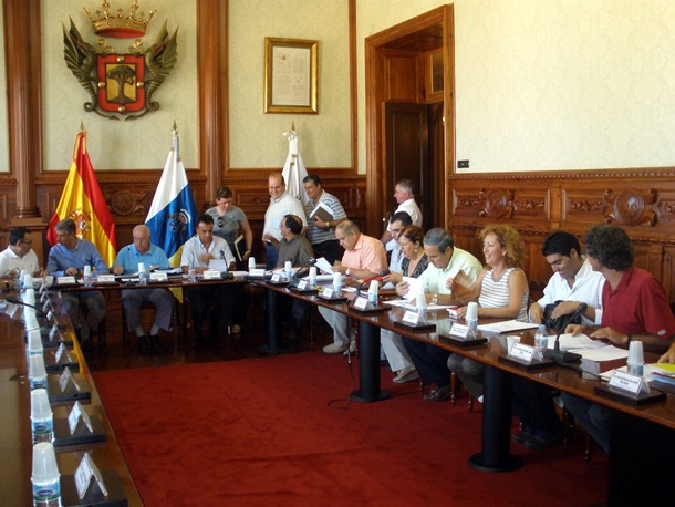 El Pleno del Ayuntamiento de La Orotava aprueba las tres mociones propuestas por el Grupo&nbsp;Socialista